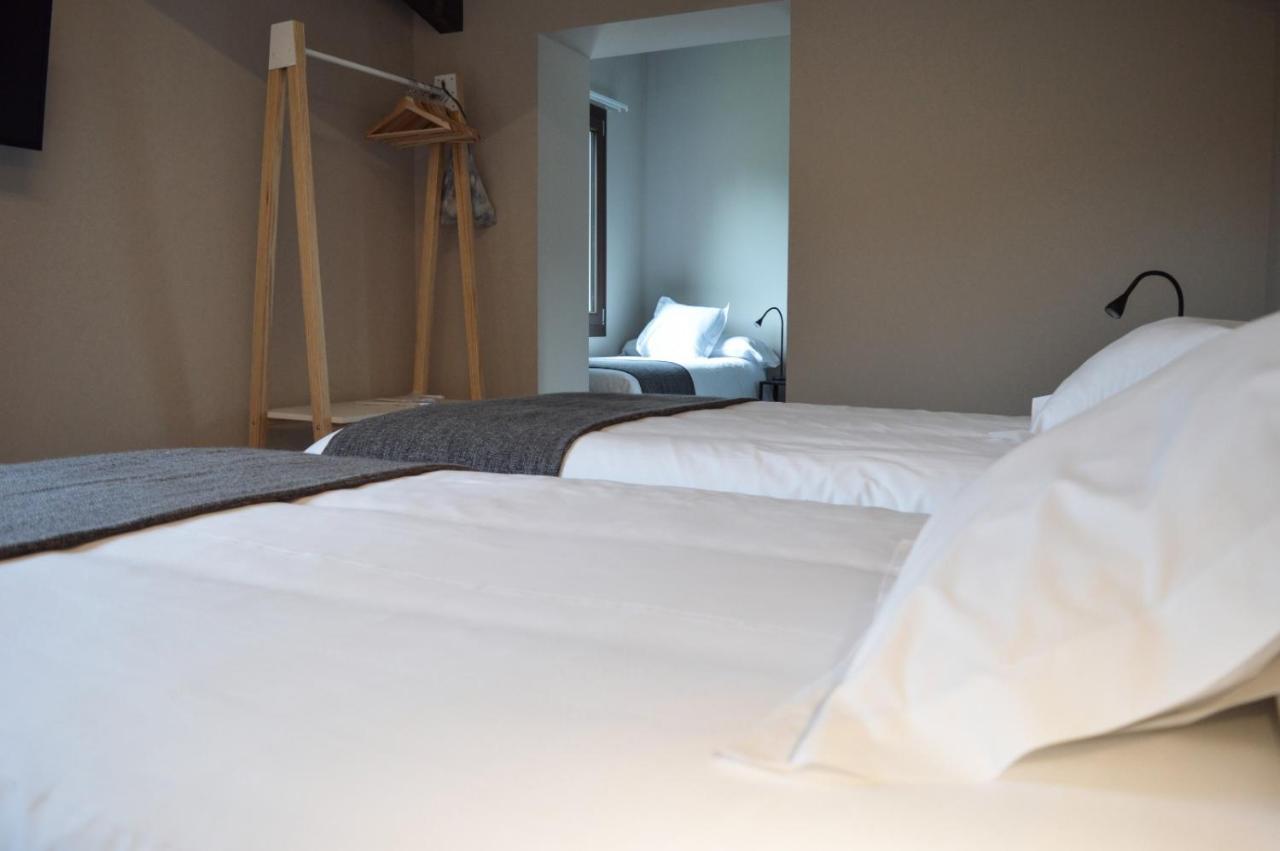 Hotel Els Avets De 캄프로돈 외부 사진