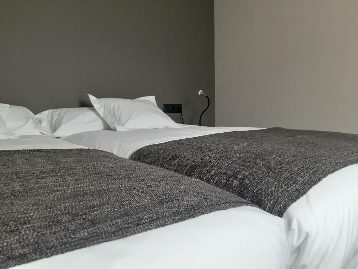 Hotel Els Avets De 캄프로돈 외부 사진