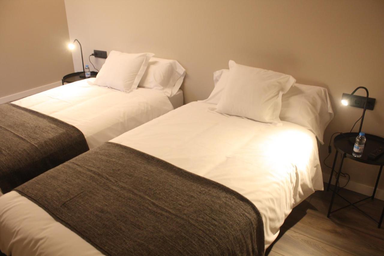 Hotel Els Avets De 캄프로돈 외부 사진