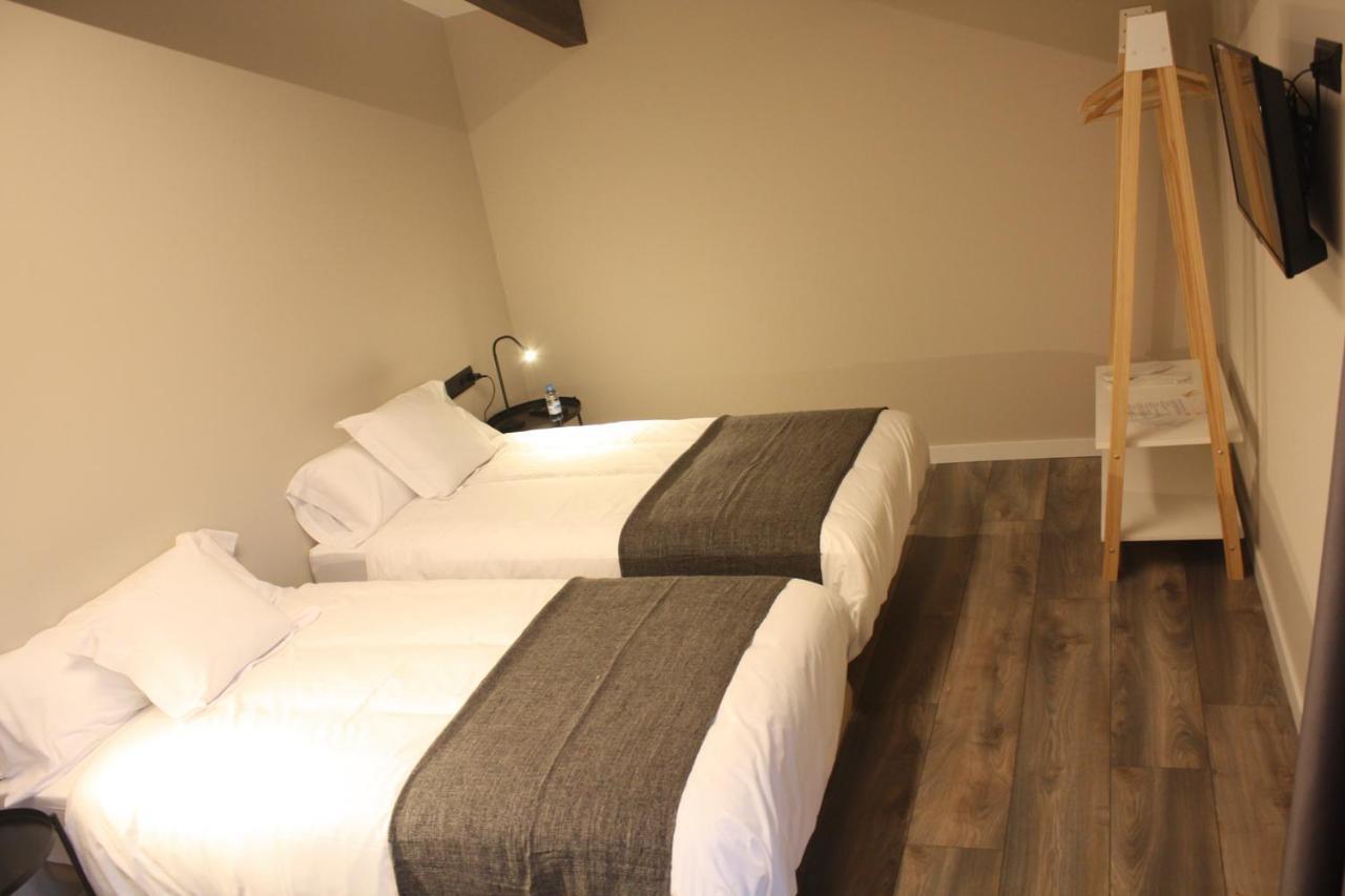 Hotel Els Avets De 캄프로돈 외부 사진